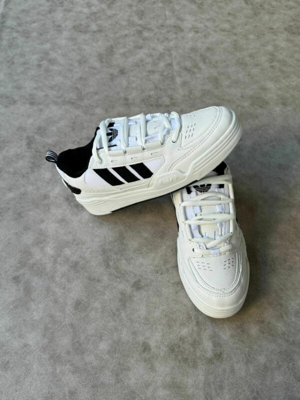 Adidas 2000 Blancas Línea Negra