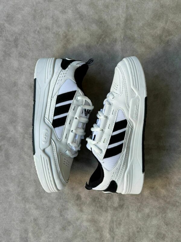Adidas 2000 Blancas Línea Negra
