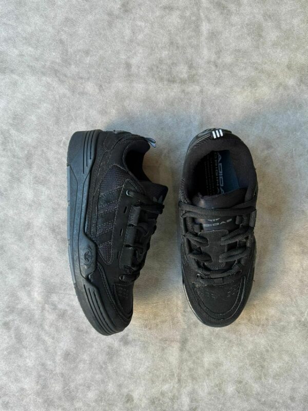 Adidas 2000 Total Black