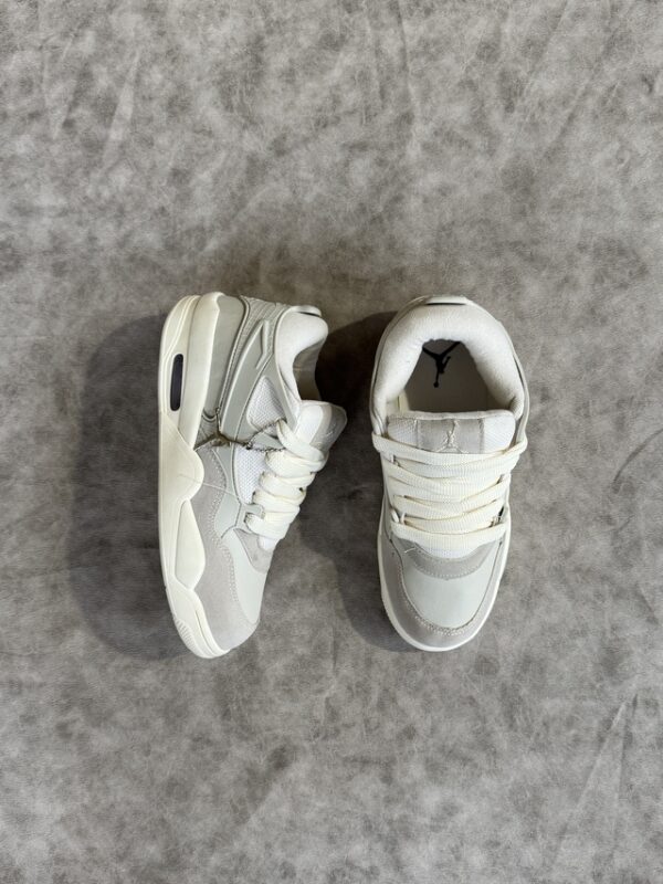 Jordan Flight Beige