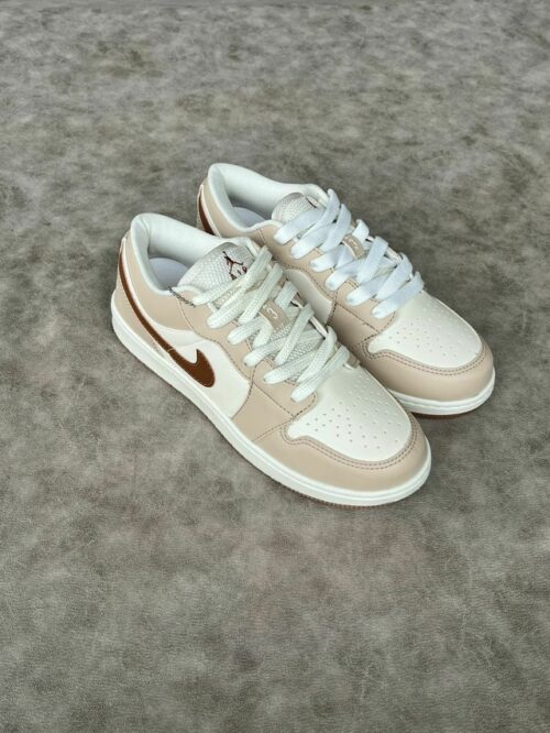 Jordan Low 1 Beige