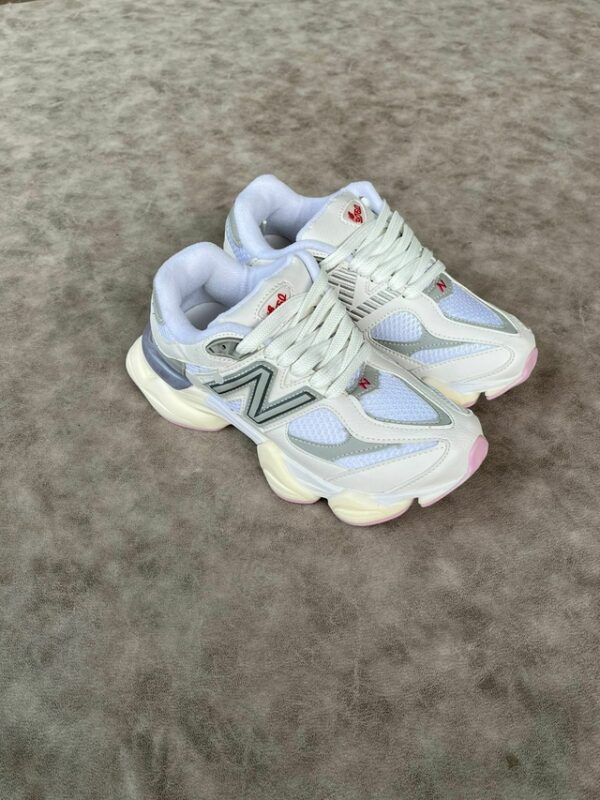 New Balance 9060 Suela Rosa
